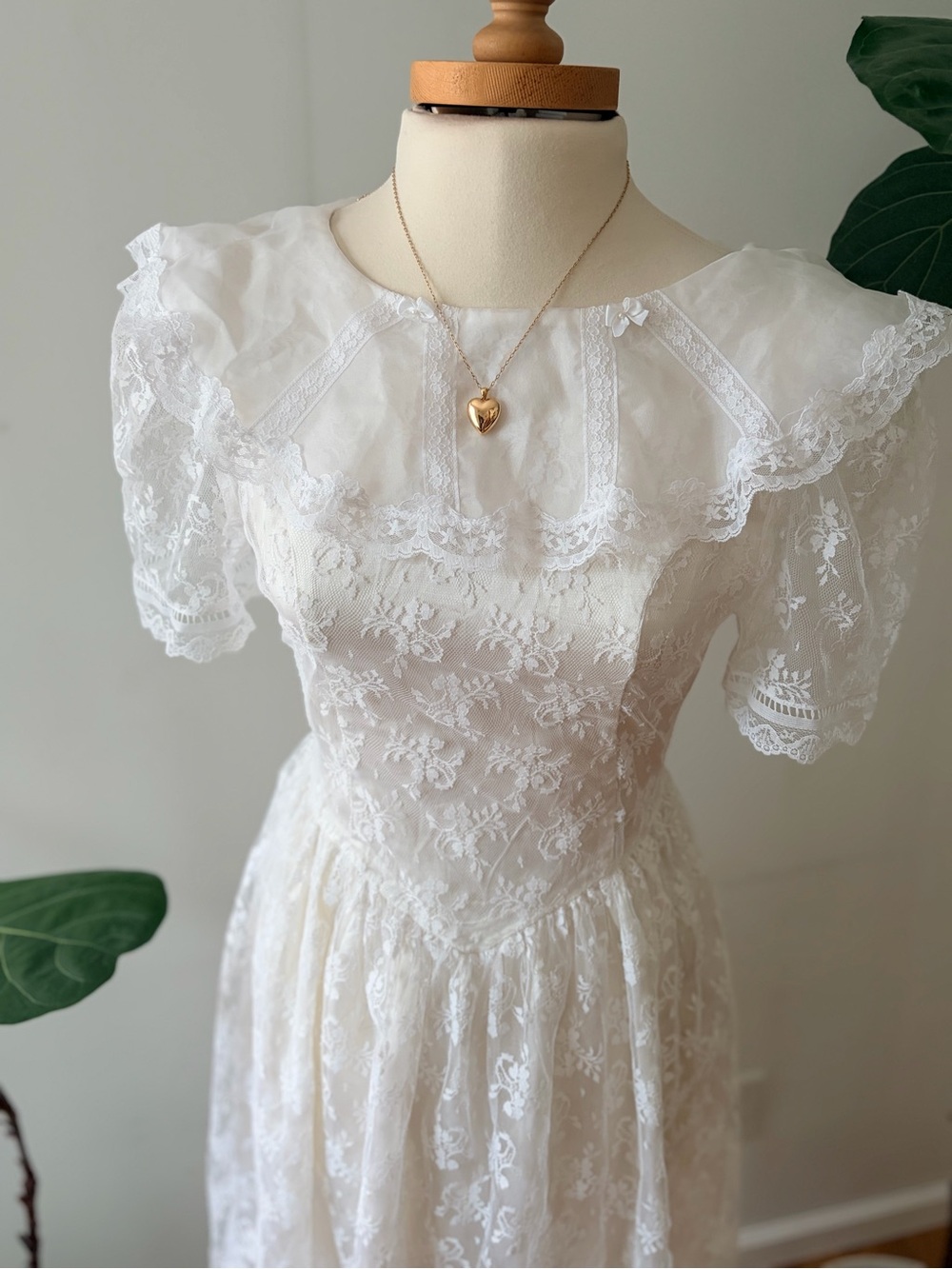Vintage 1970s Gunne Sax by Jessica McClintock Lace Prairie Dress Sz 8